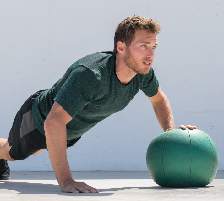 Entrenar fuerza: 5 consejos para lograr un cuerpo más fuerte y saludable -  Akros